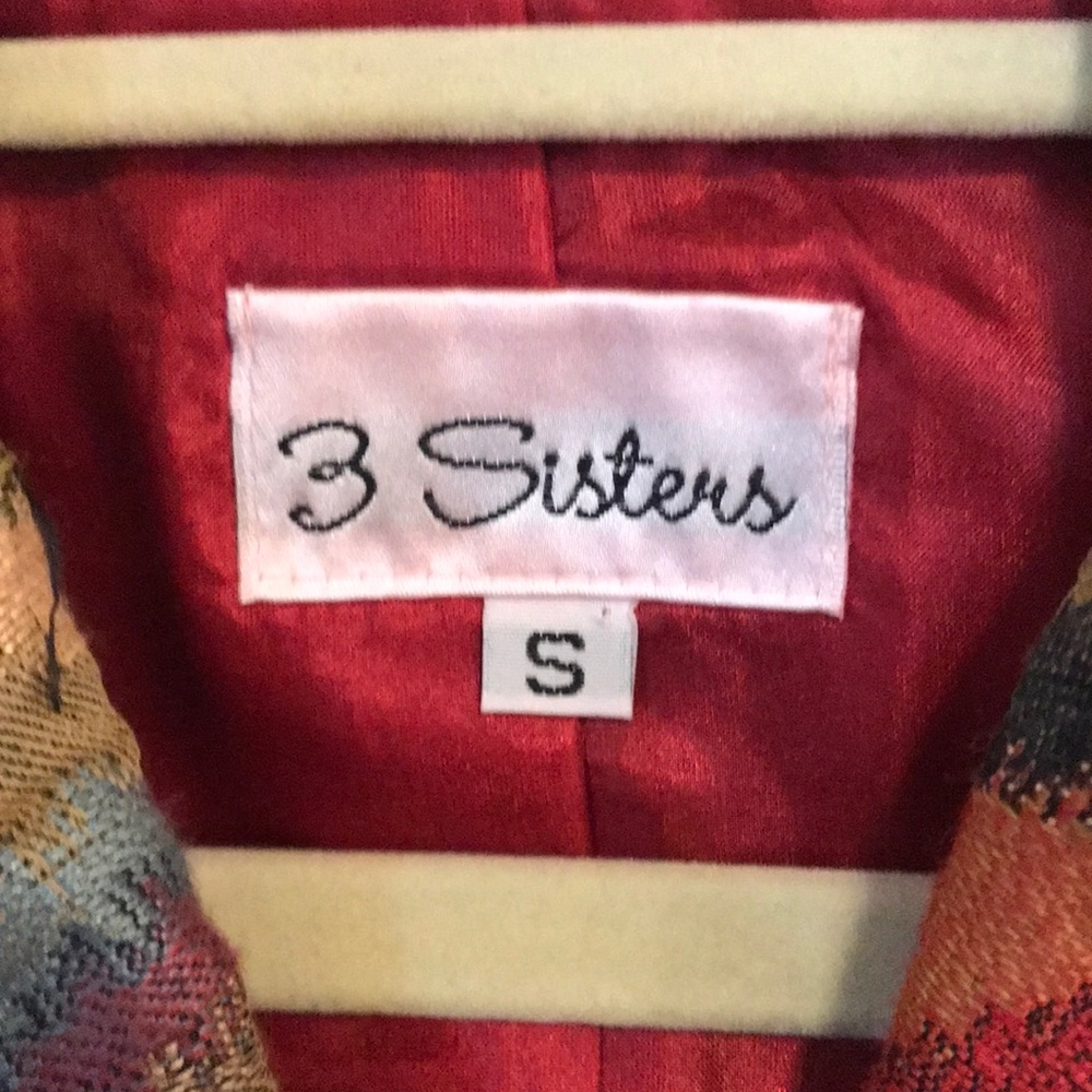 3 Sisters Coat - Picture 2 of 4